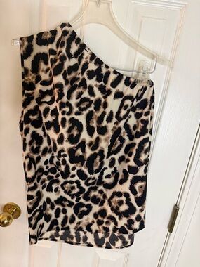 One-Shoulder Leopard Print Top - Black & Beige